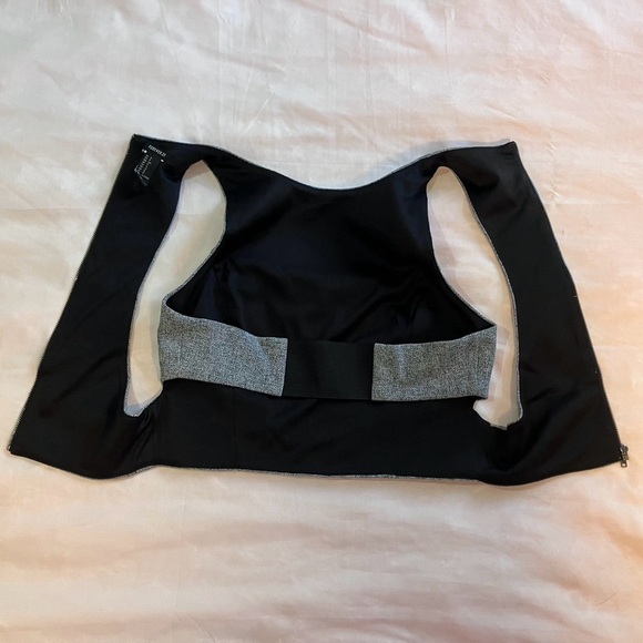 Forever 21 Grey Textured Cropped Tank Top-Small - Picture 5 of 5